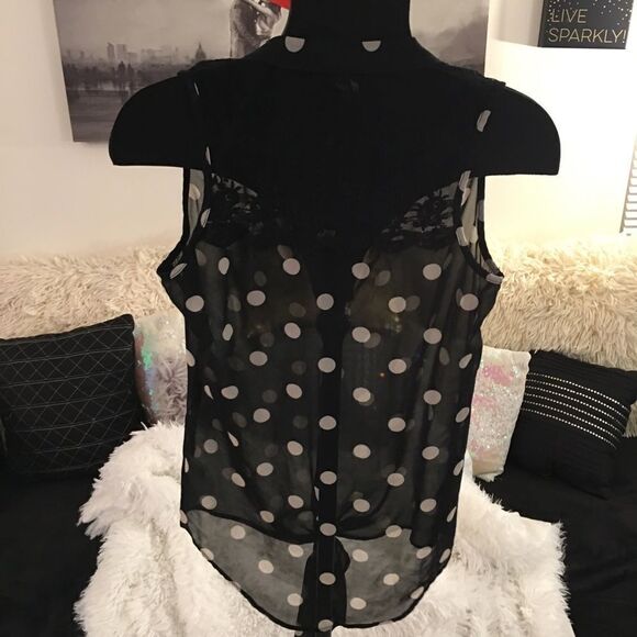 Maurice’s sheer lace back top - Picture 4 of 6